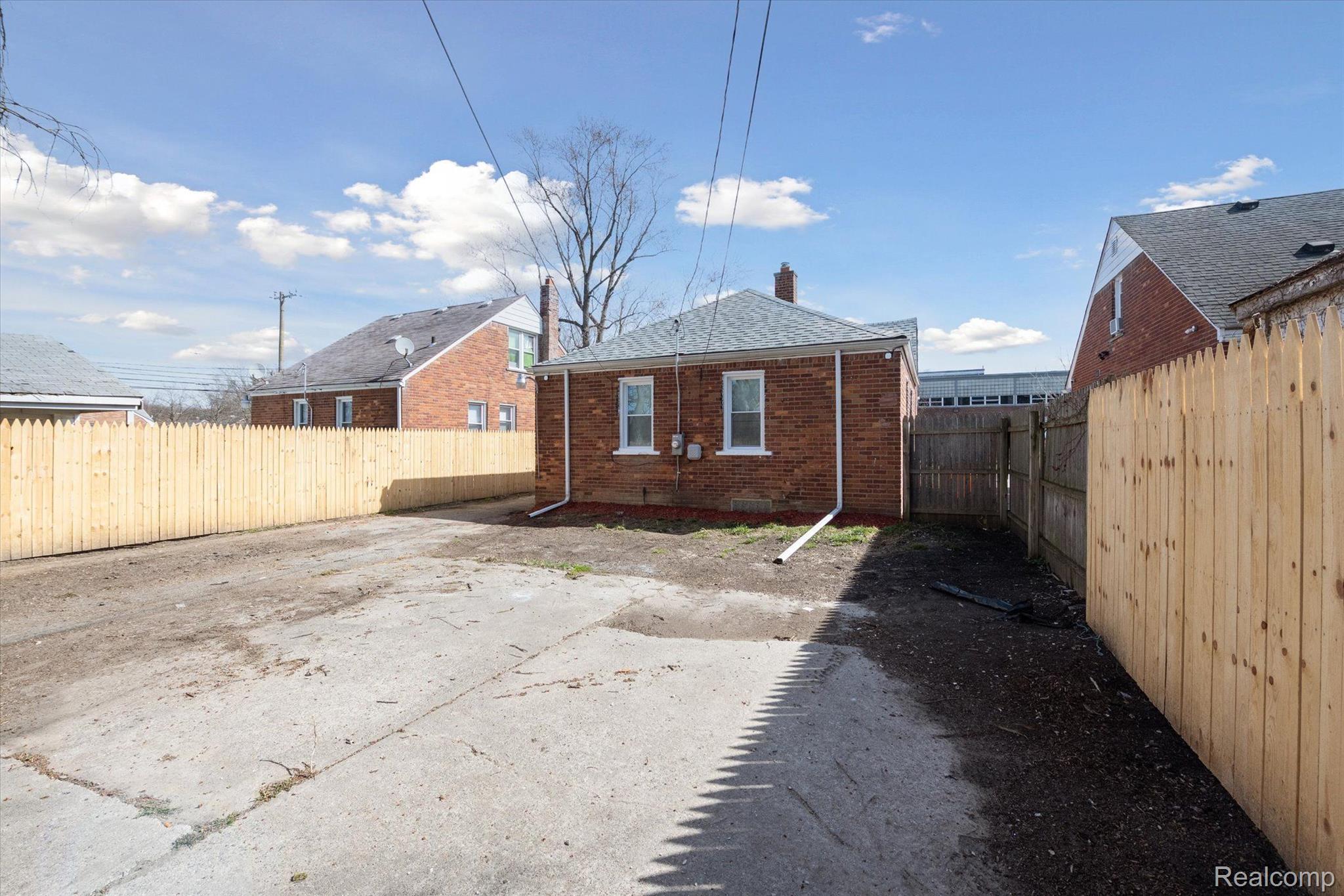 19367 Annchester Road Detroit, MI 48219 - Photo 31 of 33