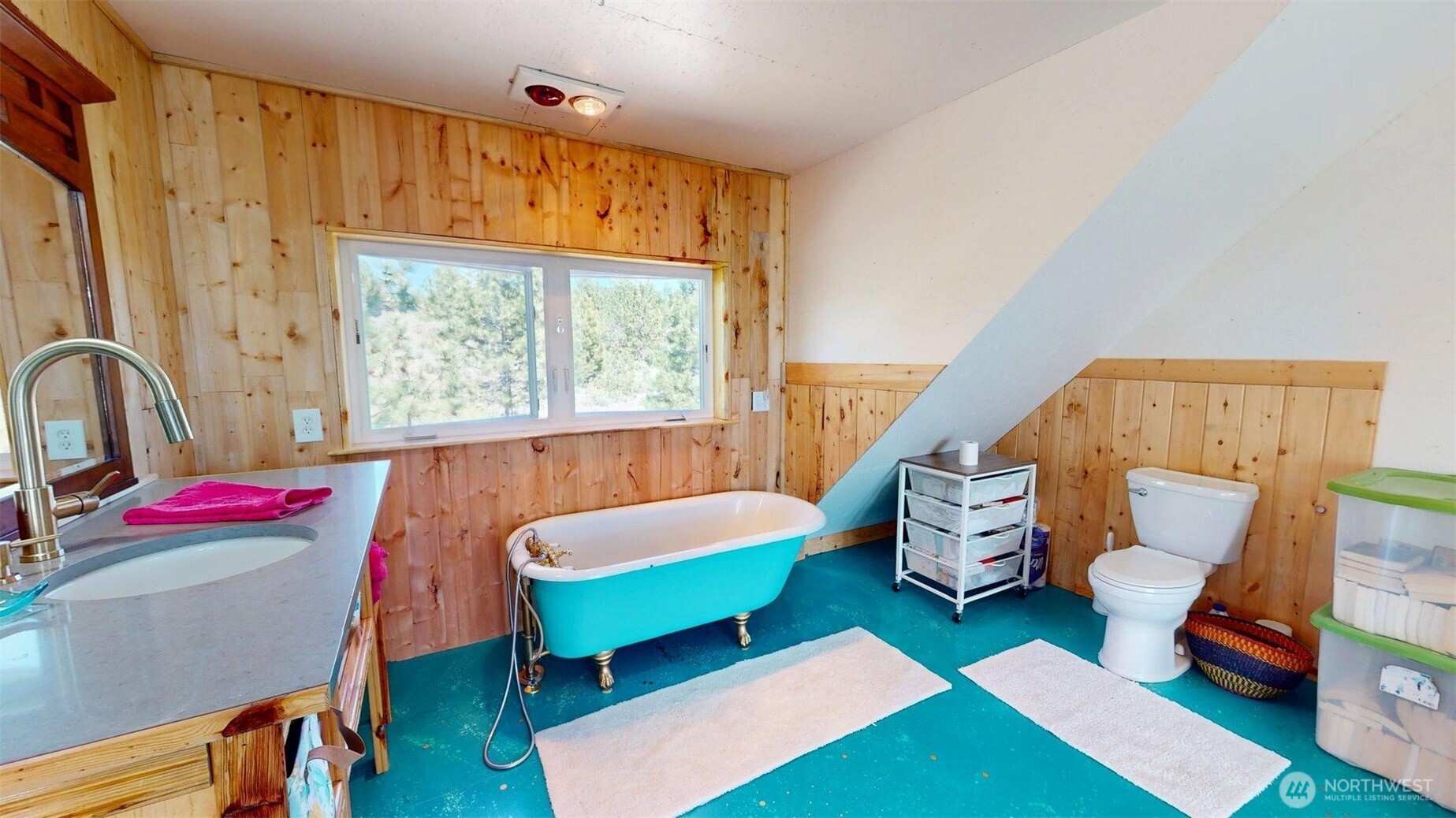 37 No. Name Road Tonasket, WA 98855 - Photo 27 of 33 a bedroom with a bed and a window