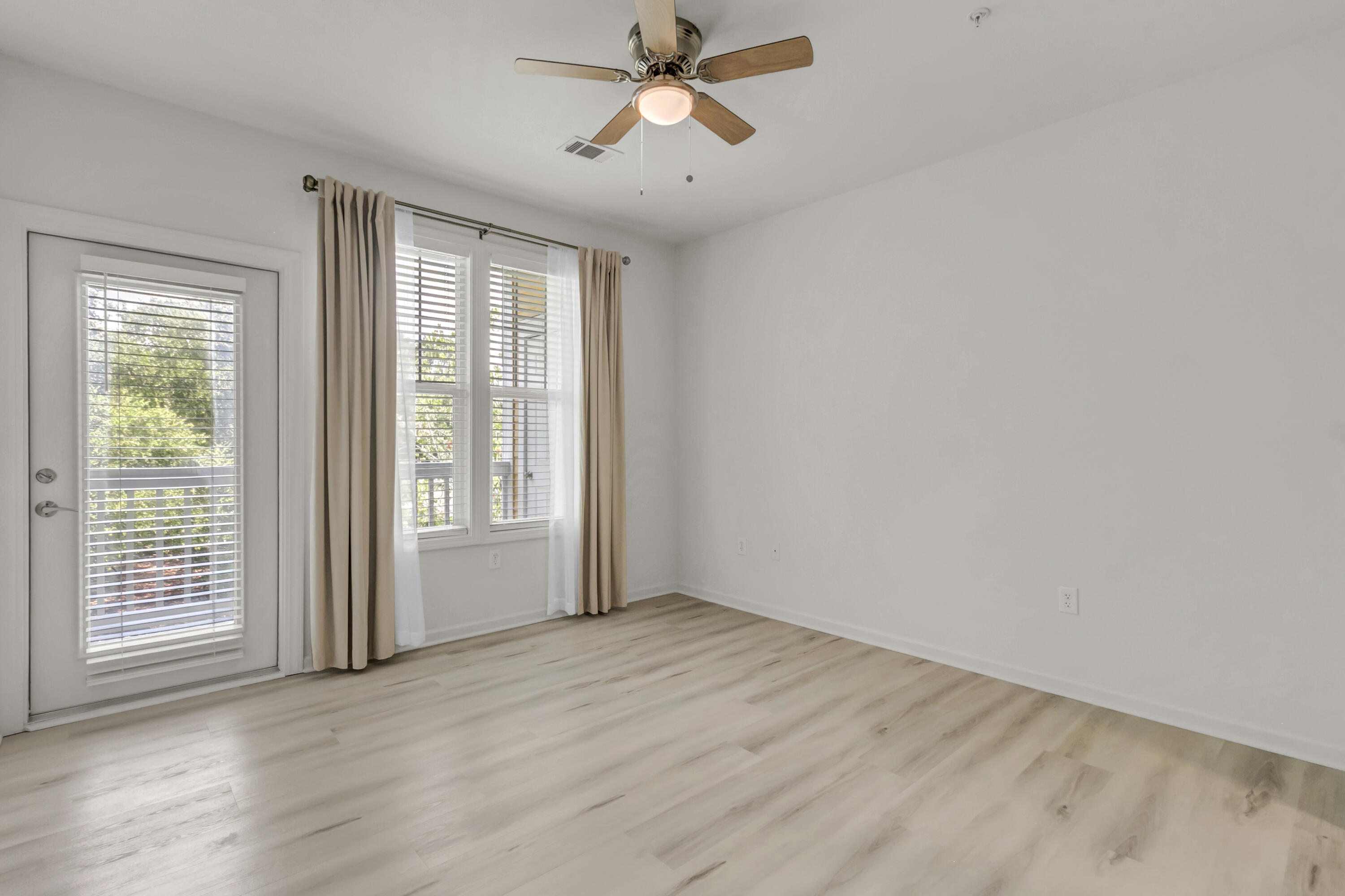 1921 Chatelain Way Mount Pleasant, SC 29464 - Photo 15 of 47 Bedroom