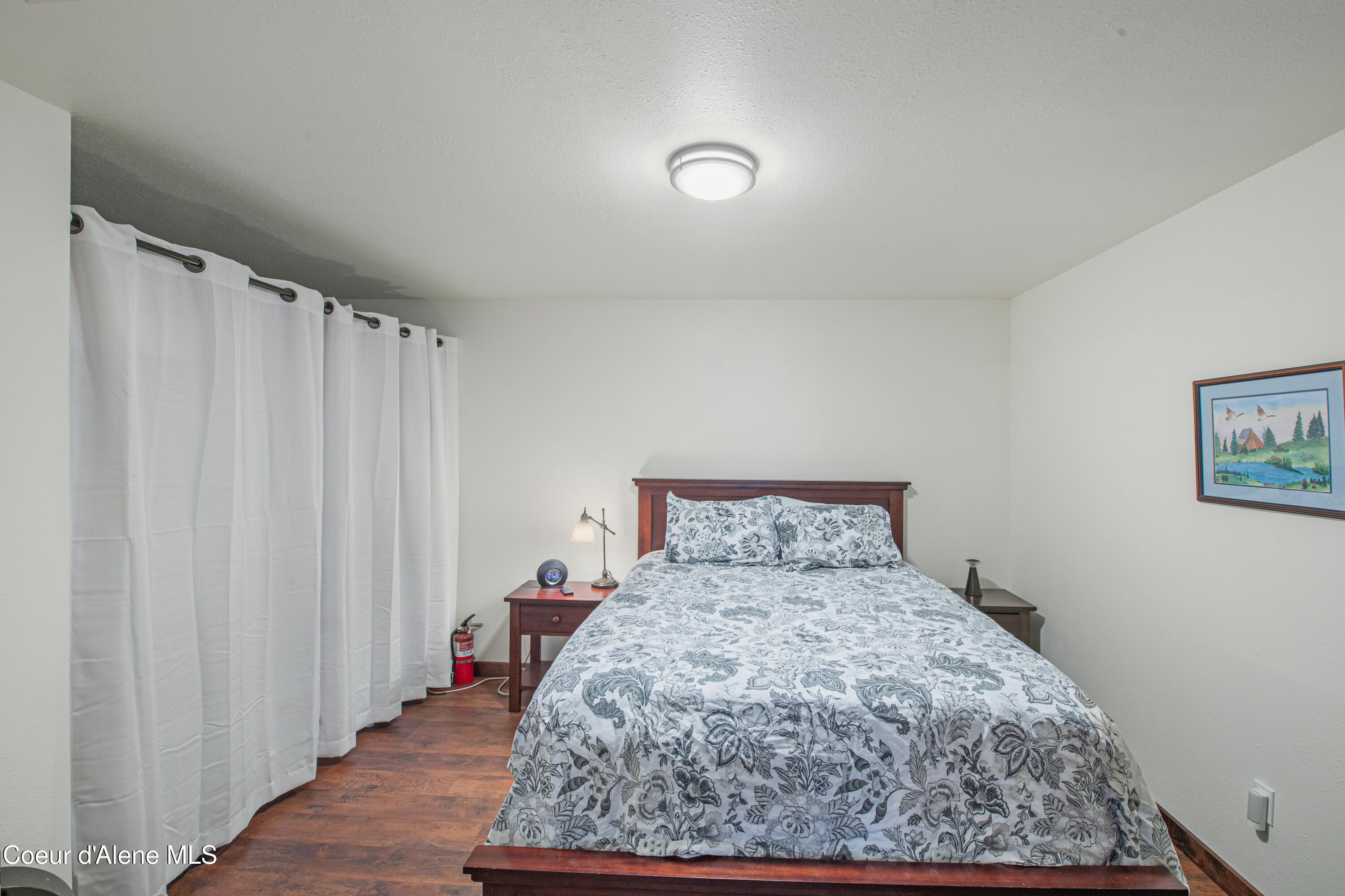 13875 South Ridgeview Drive Harrison, ID 83833 - Photo 66 of 74 Shop Guest Space Bedroom
