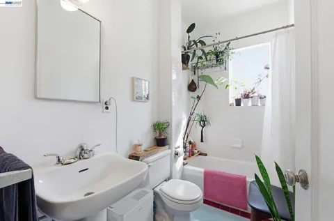 $1,700,000 | 1682 Oxford Street, Berkeley, CA 94709