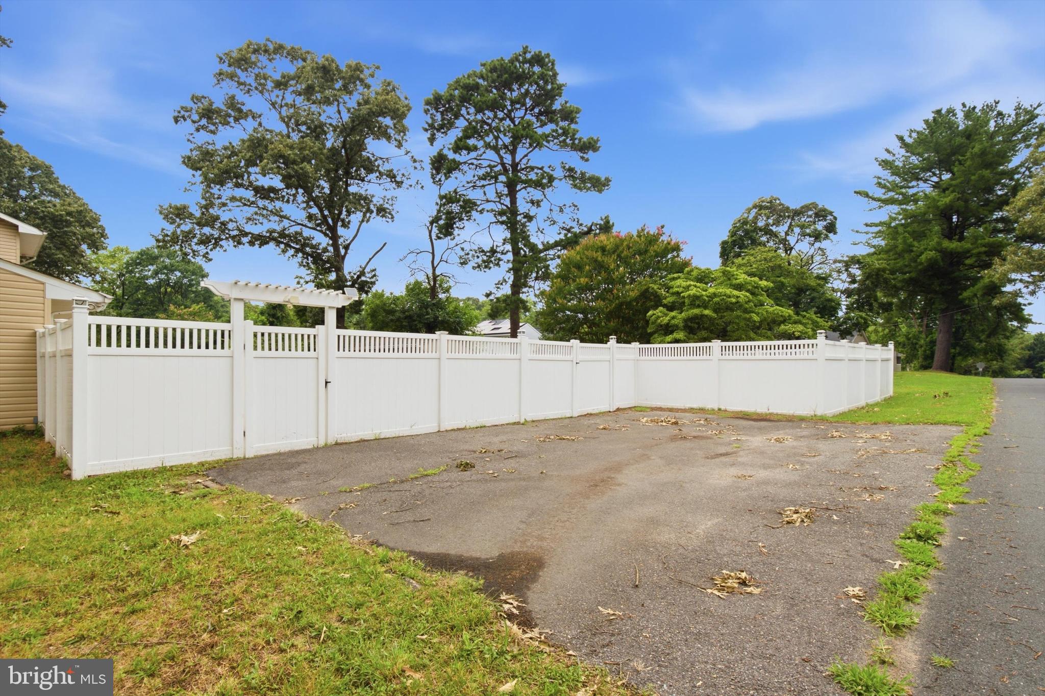 776 Evergreen Road Severn, MD 21144 - Photo 4 of 55 Side Parking