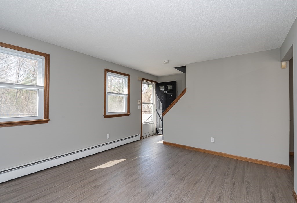396-398 Fernbank Road Springfield, MA 01129 - Photo 3 of 24 Gallery Image 3