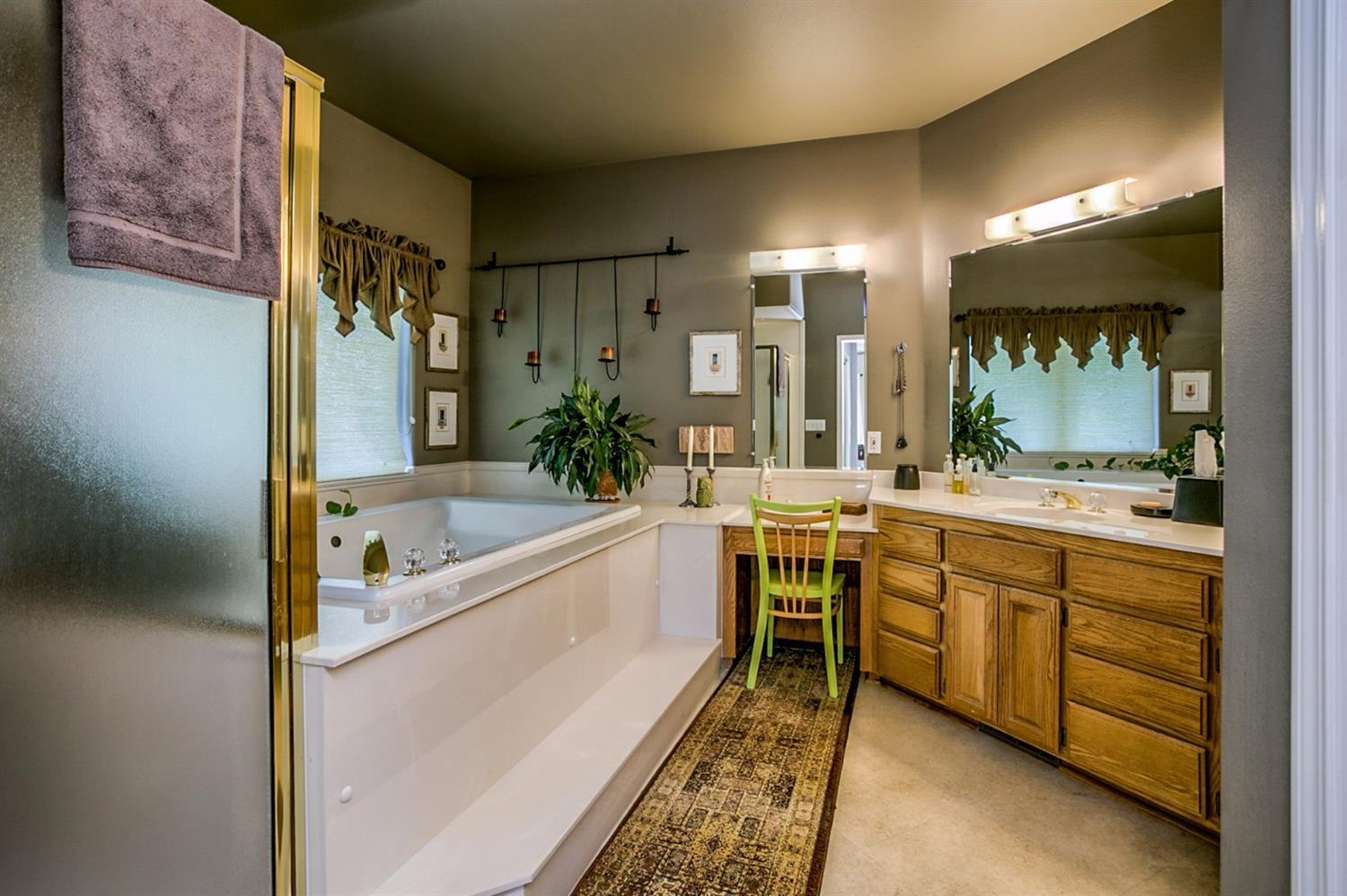 668 Espey Road Grants Pass, OR 97527 - Photo 20 of 34 Additional Photo