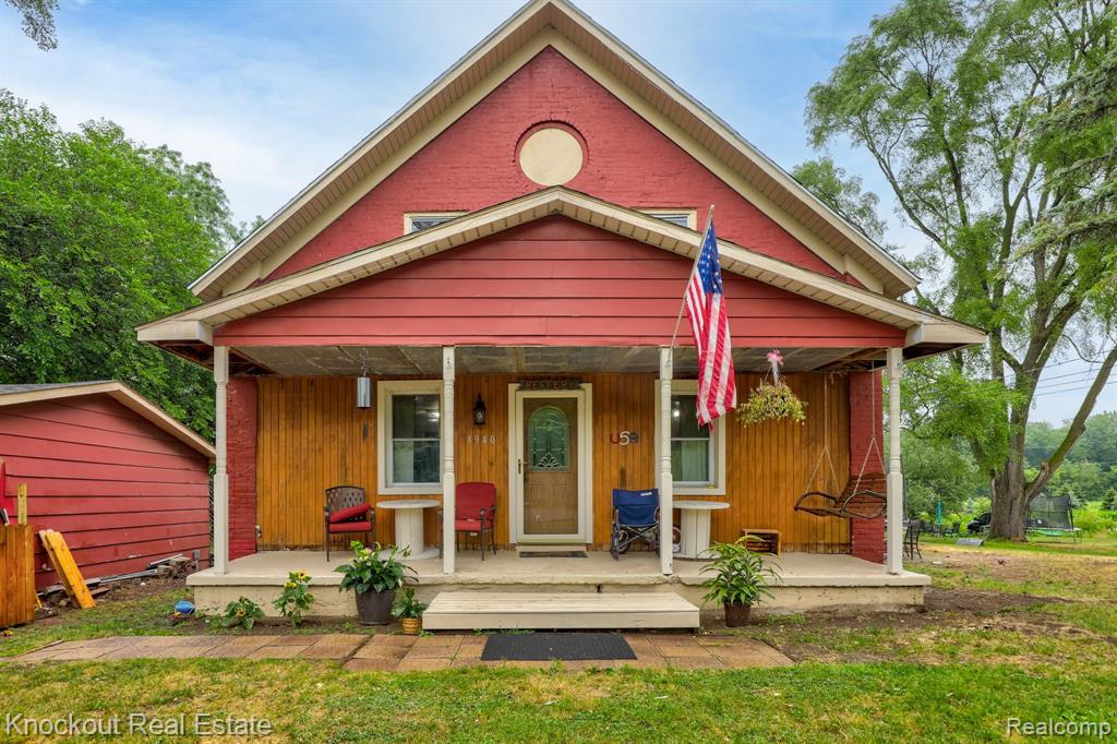 1940 West Sloan Road Burt, MI 48417 - Photo 3 of 38