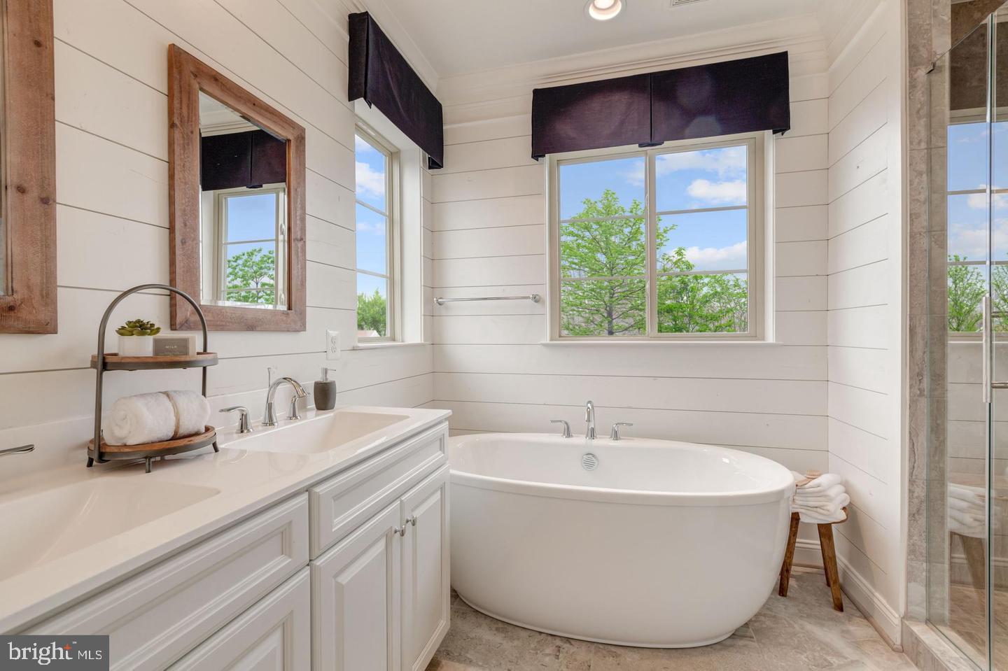 2860 Lowen Valley Road Alexandria, VA 22303 - Photo 10 of 30 Gallery Image 10