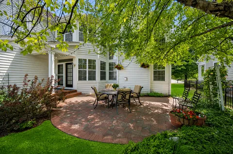 $1,450,000 | 2566 Fielding Drive, Glenview, IL 60026