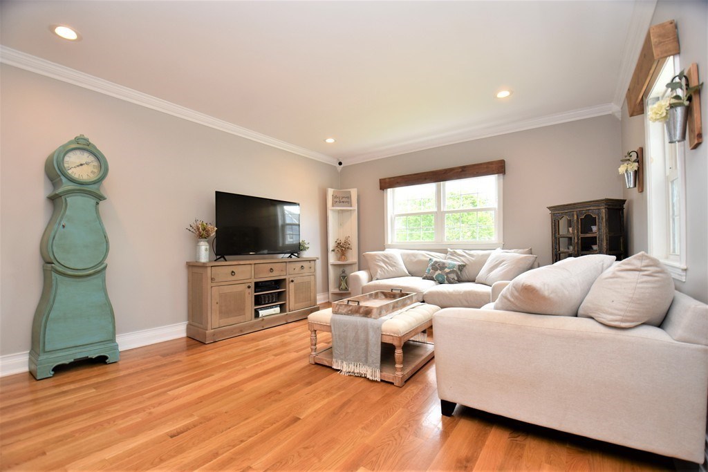 94 Parker Road, Unit A Wakefield, MA 01880 - Photo 7 of 27 Gallery Image 7