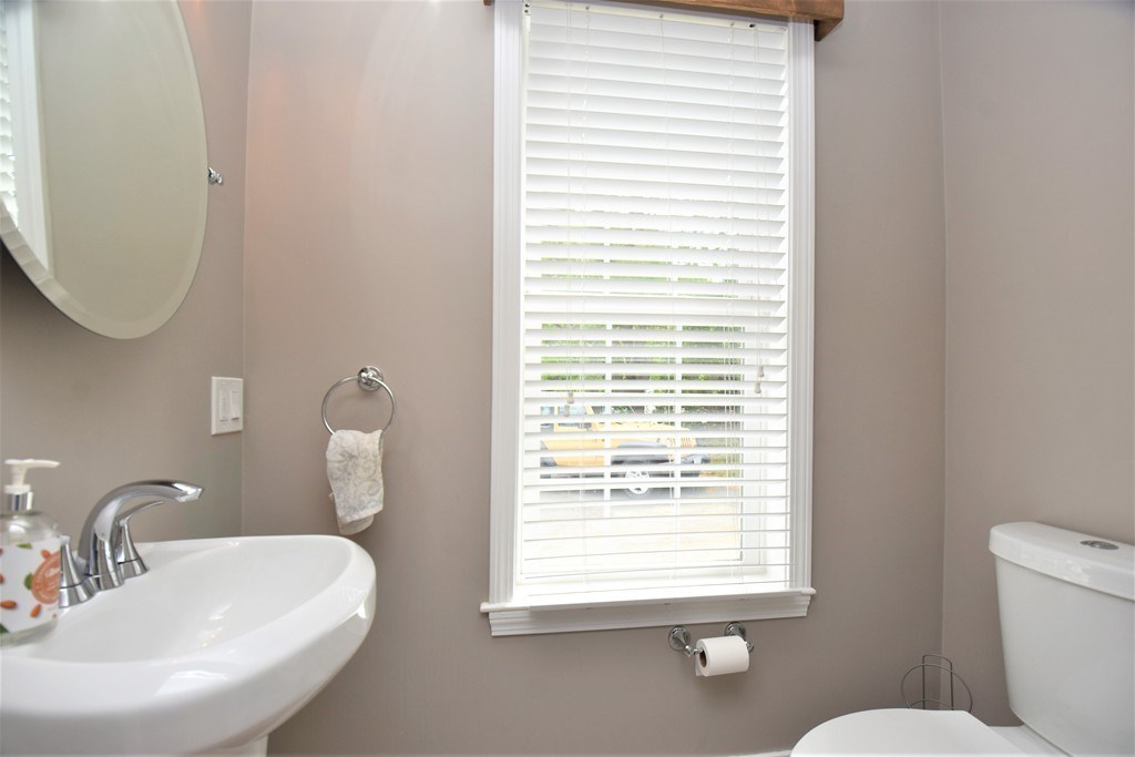94 Parker Road, Unit A Wakefield, MA 01880 - Photo 10 of 27 Gallery Image 10