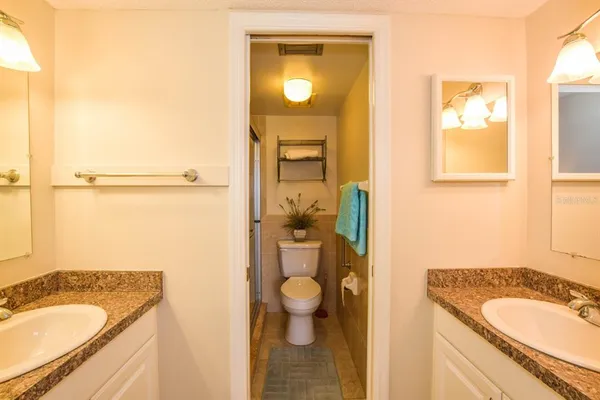 $225,000 | 408 Cerromar Circle South, Unit 236, Venice, FL 34293