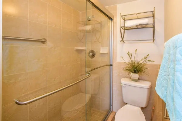 $225,000 | 408 Cerromar Circle South, Unit 236, Venice, FL 34293