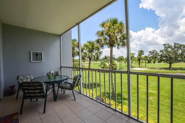 $225,000 | 408 Cerromar Circle South, Unit 236, Venice, FL 34293