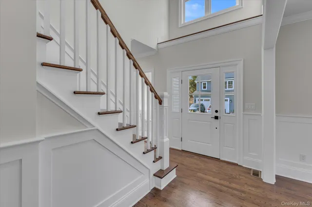 $1,399,000 | 44 North Woodhull Road, Huntington, NY 11743