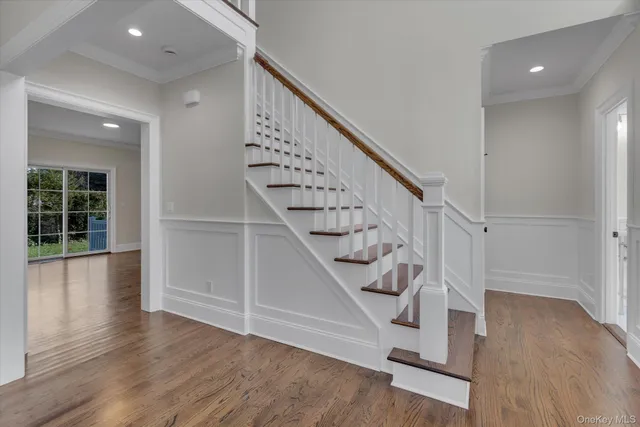 $1,399,000 | 44 North Woodhull Road, Huntington, NY 11743