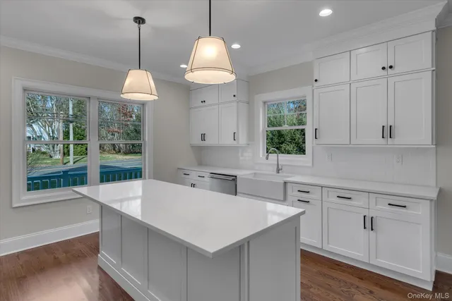 $1,399,000 | 44 North Woodhull Road, Huntington, NY 11743