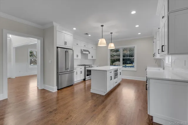 $1,399,000 | 44 North Woodhull Road, Huntington, NY 11743