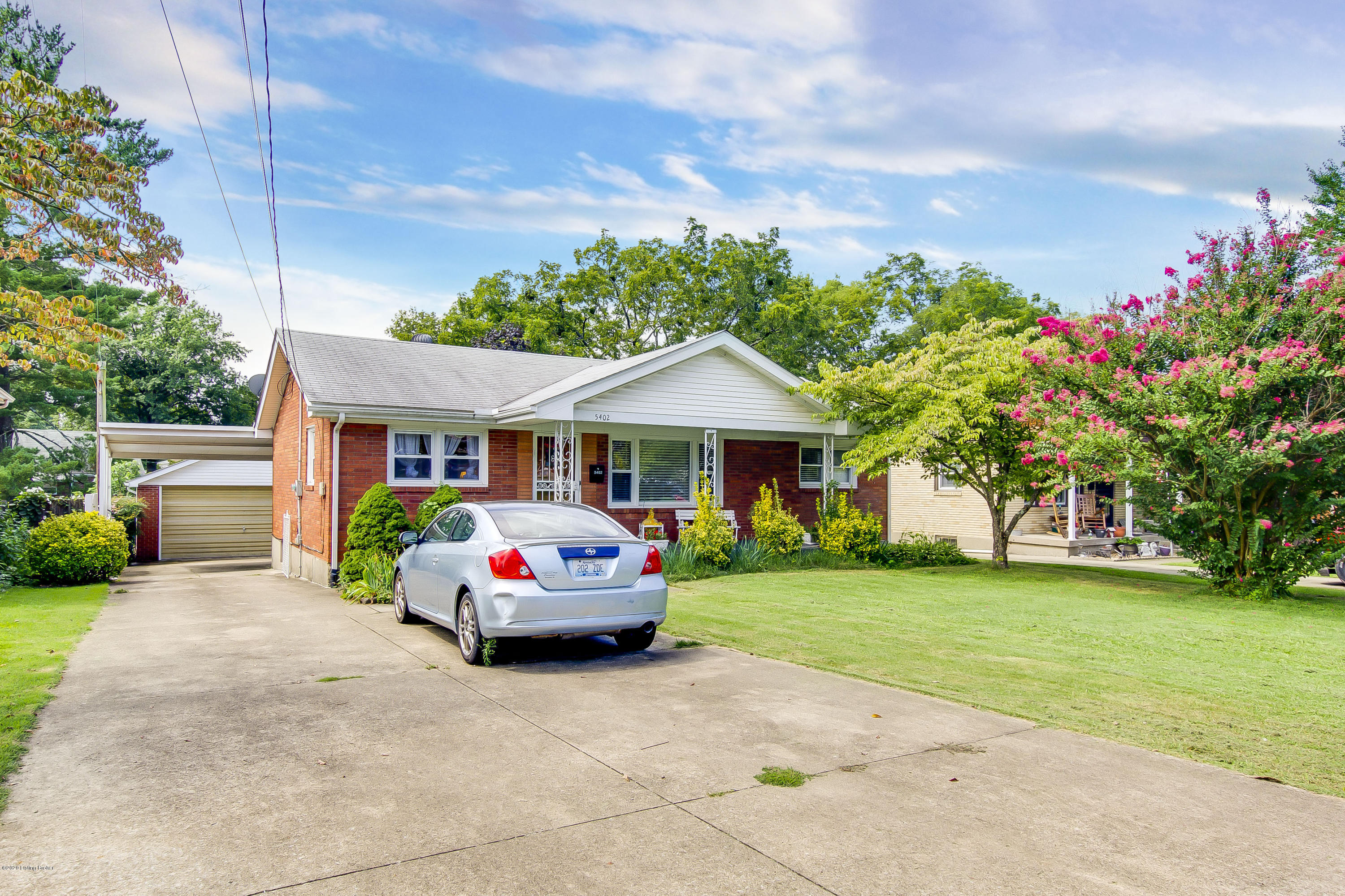 5402 Layne Road Louisville, KY 40219 - Photo 3 of 43 Front