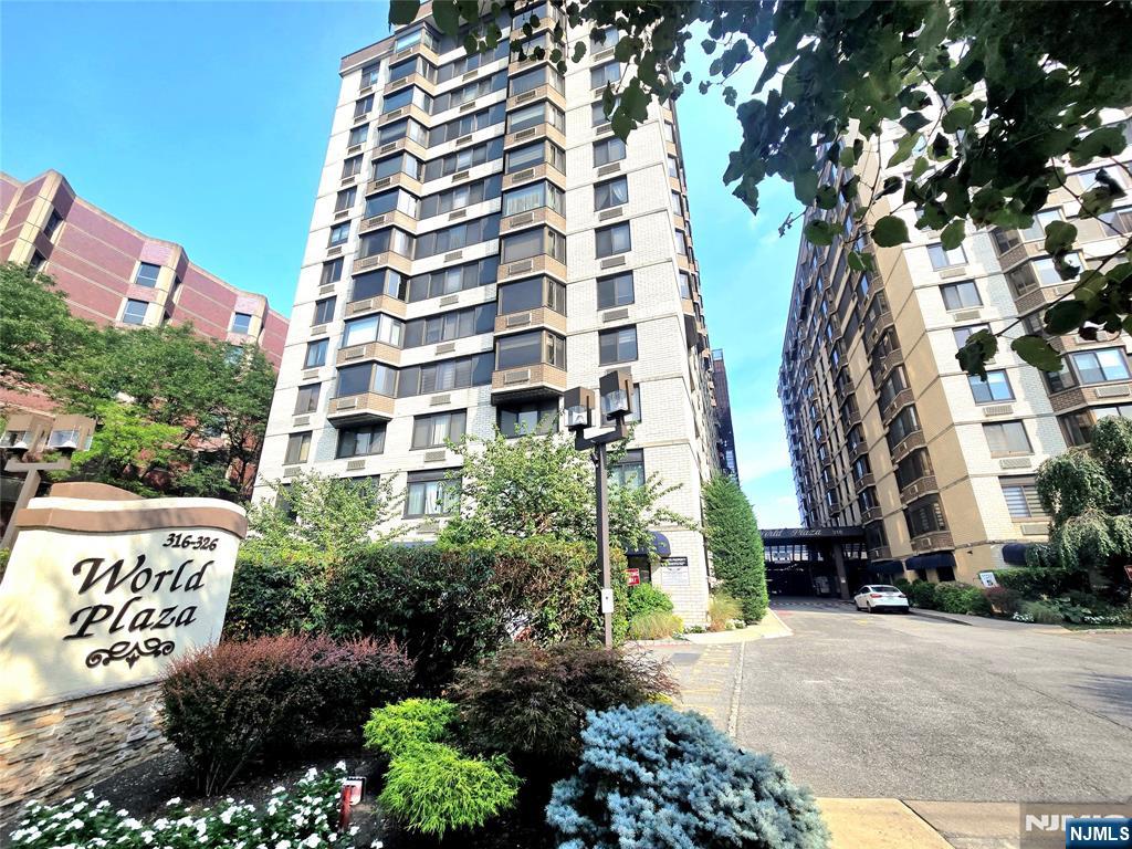 316 Prospect Avenue, Unit 8D Hackensack, NJ 07601 - Photo 11 of 17