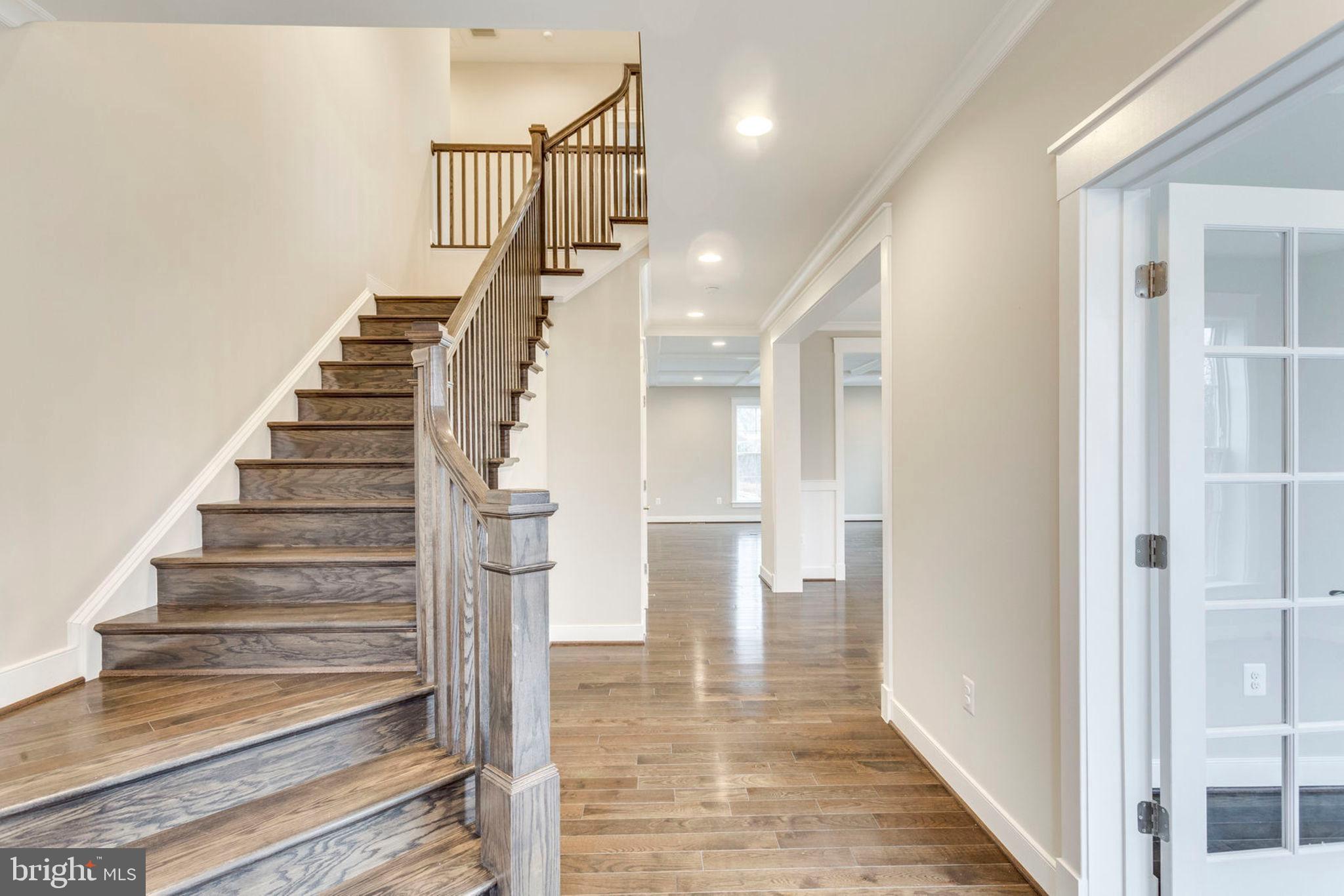 7204 Gordons Road Falls Church, VA 22043 - Photo 2 of 20