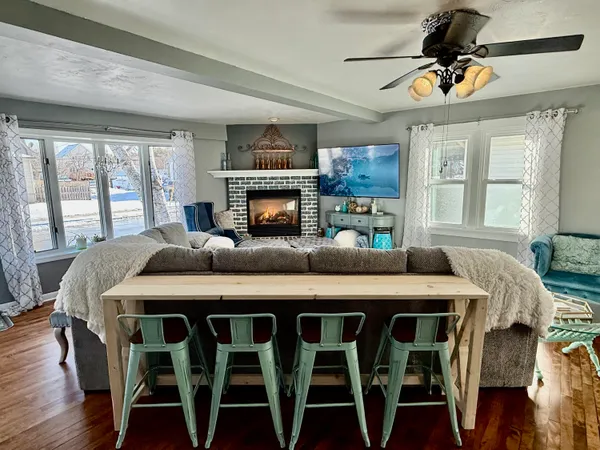 $274,900 | 2122 Lincoln Street, Two Rivers, WI 54241