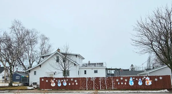 $274,900 | 2122 Lincoln Street, Two Rivers, WI 54241