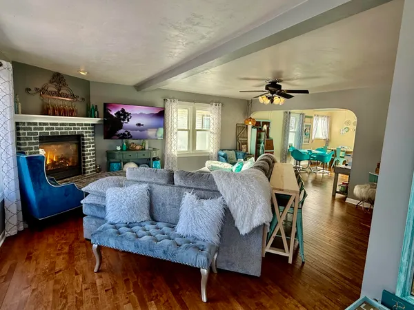 $274,900 | 2122 Lincoln Street, Two Rivers, WI 54241