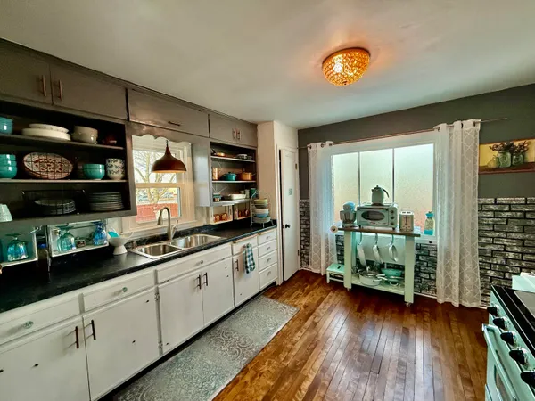 $274,900 | 2122 Lincoln Street, Two Rivers, WI 54241