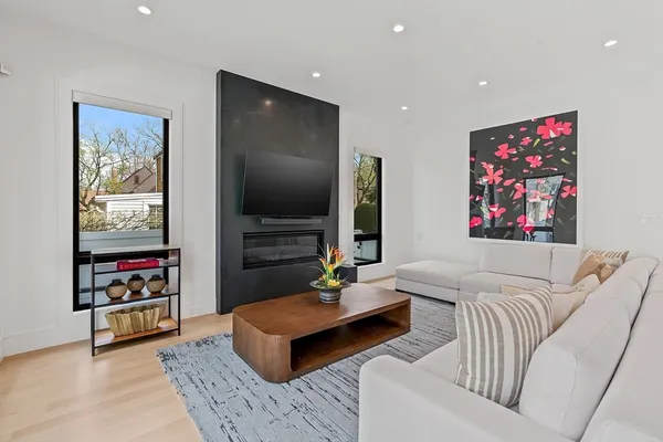 $3,195,000 | 9 Whittlesey Road, Newton, MA 02459