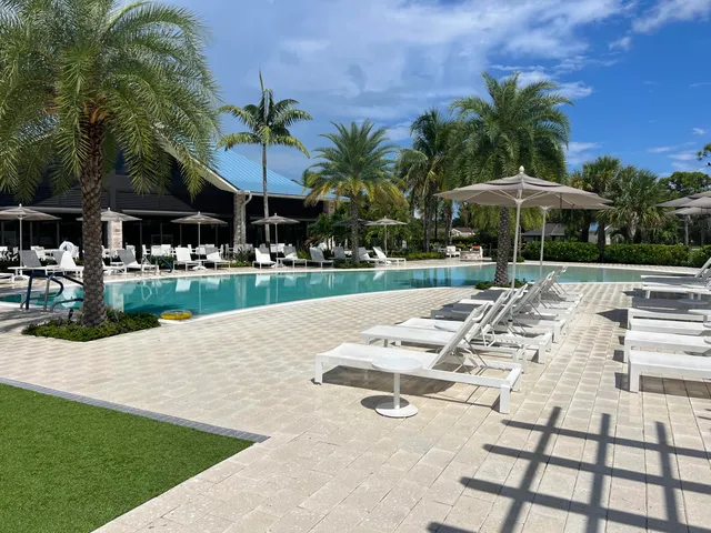 $335,000 | 13403 Touchstone Place, Unit A102, Palm Beach Gardens, FL 33418