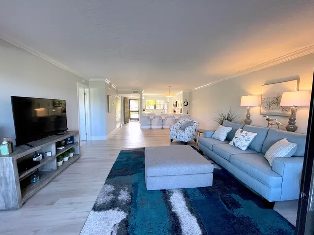 $335,000 | 13403 Touchstone Place, Unit A102, Palm Beach Gardens, FL 33418