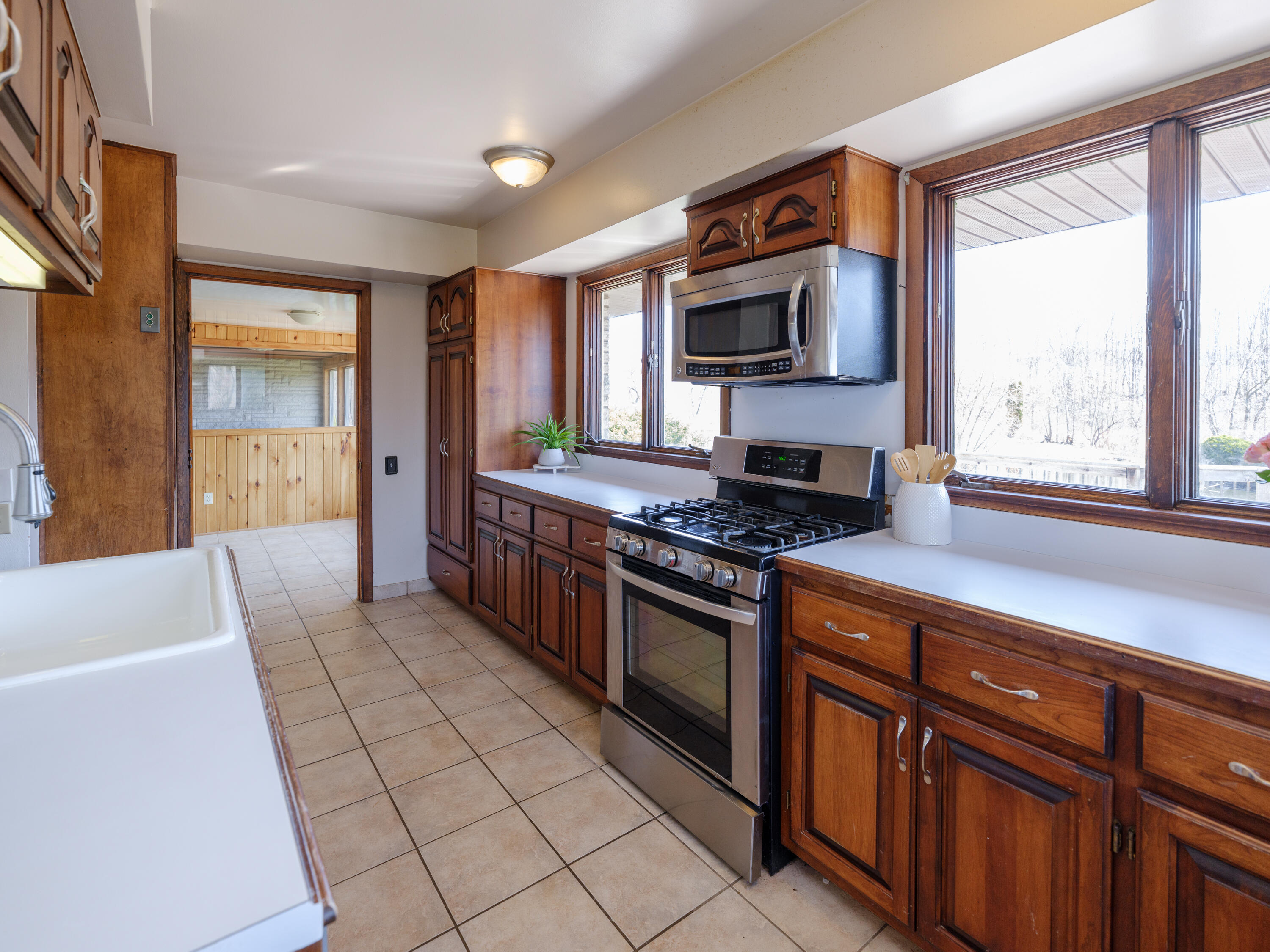 117 4th Street Plainwell, MI 49080 - Photo 15 of 67 Kitchen