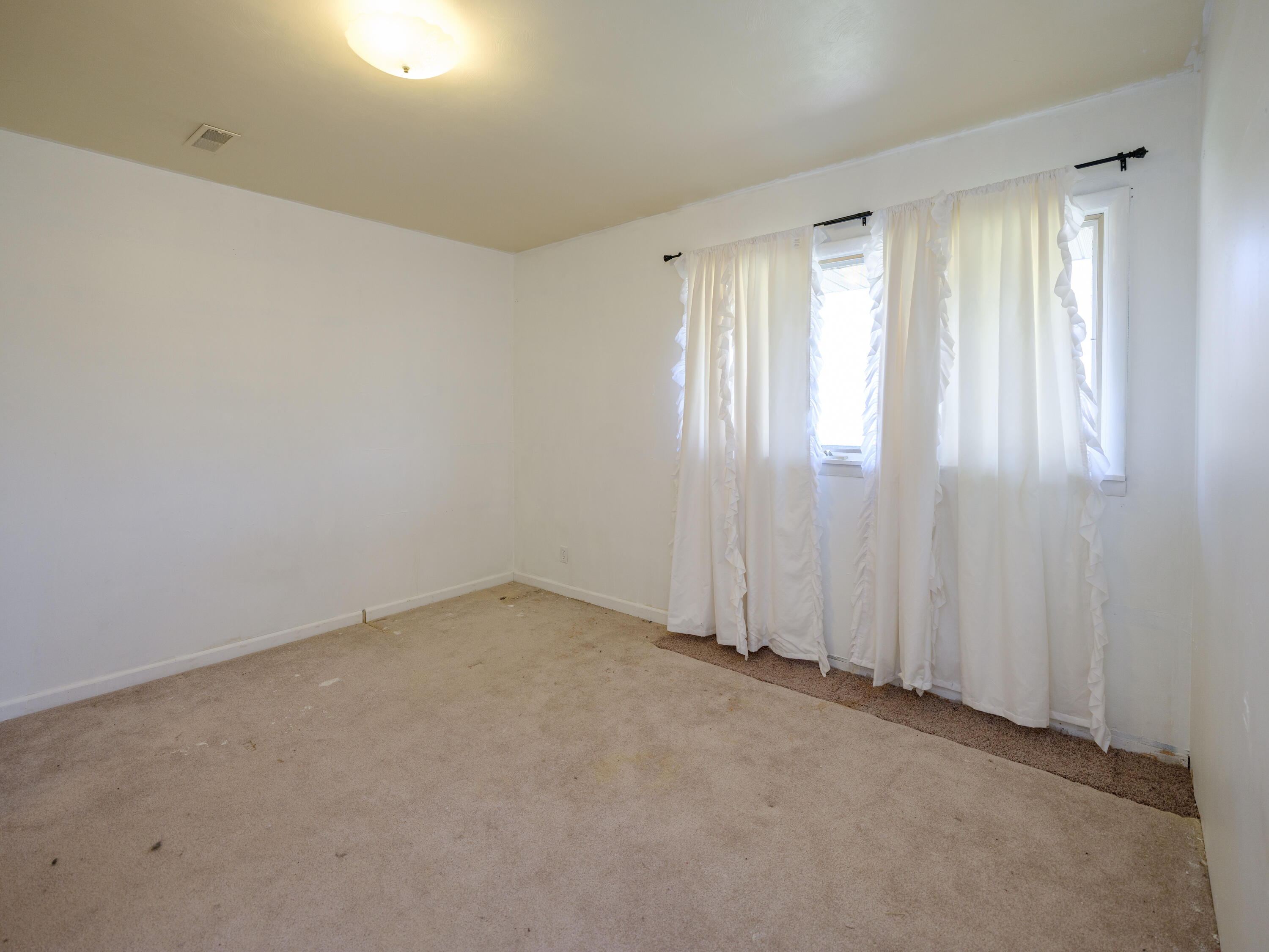 117 4th Street Plainwell, MI 49080 - Photo 24 of 67 Walk-In Closet