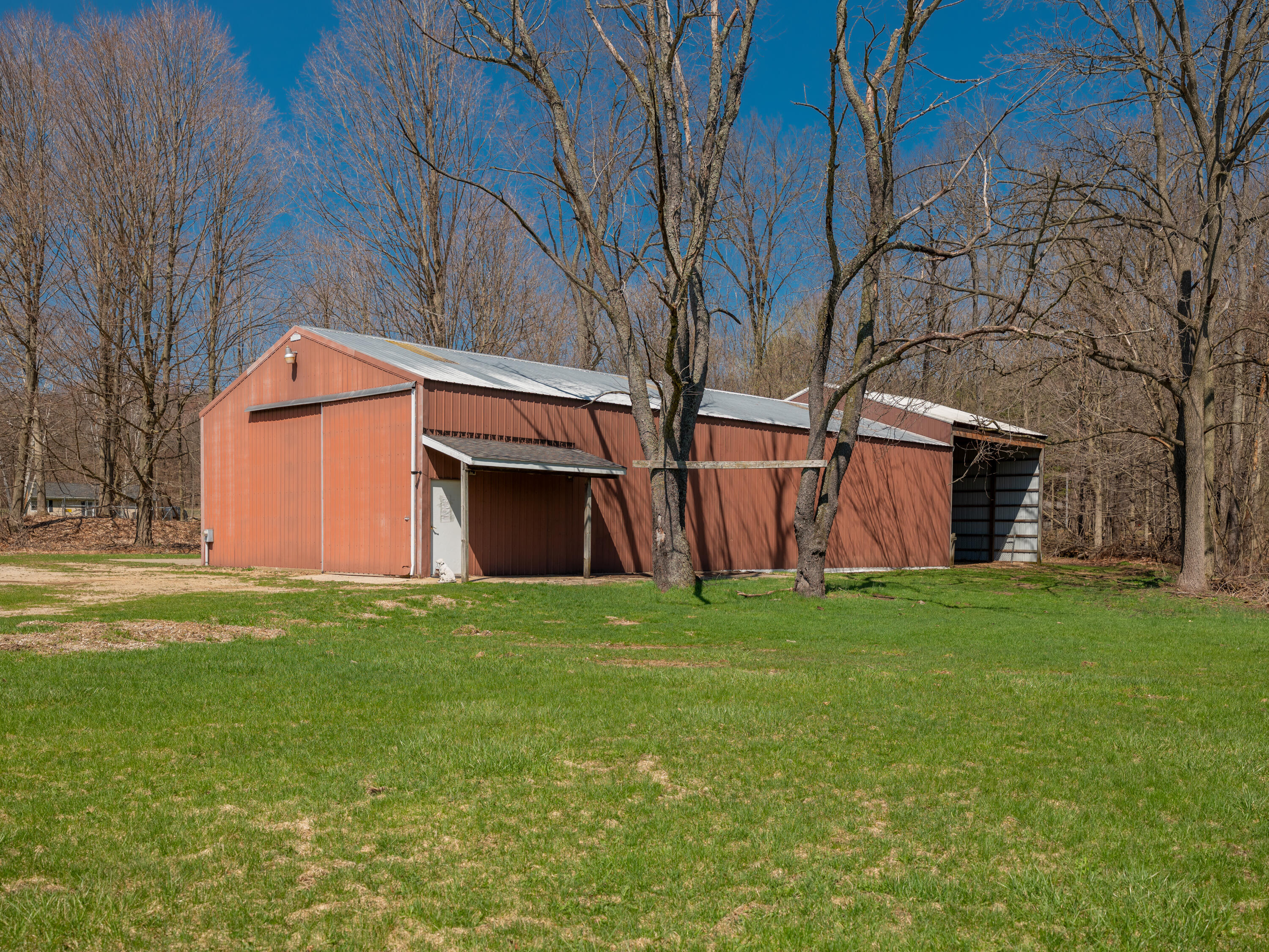 117 4th Street Plainwell, MI 49080 - Photo 3 of 67 Barn