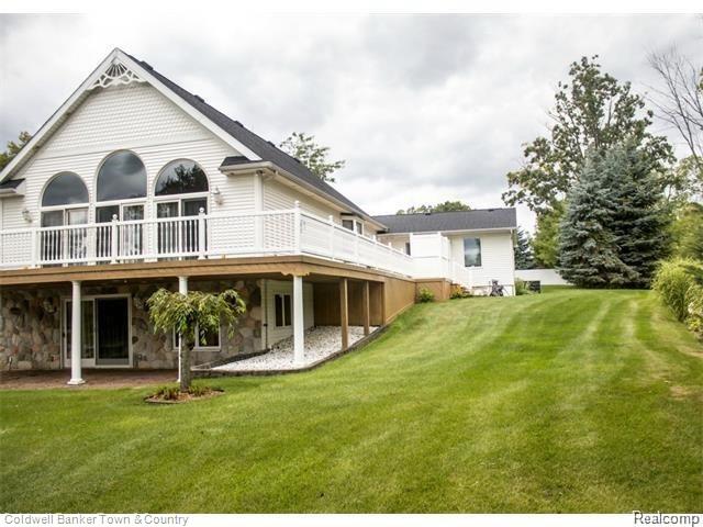 11005 Fenton Road Fenton, MI 48430 - Photo 10 of 52