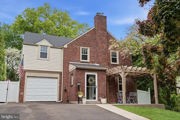 $550,000 | 1267 Huntingdon Road, Abington, PA 19001