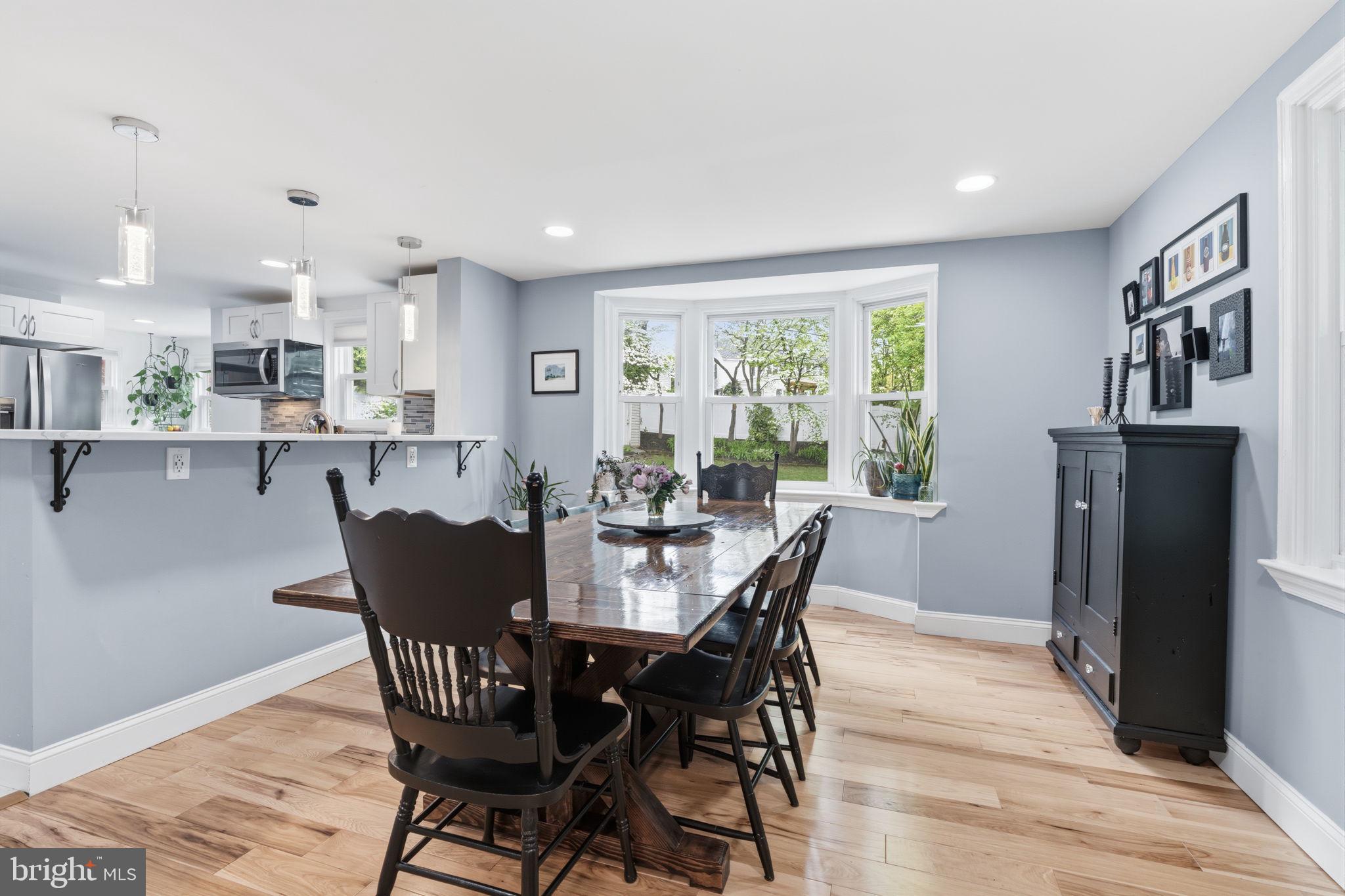 1267 Huntingdon Road Abington, PA 19001 - Photo 8 of 39 Eat in Kitchen area - dining room
