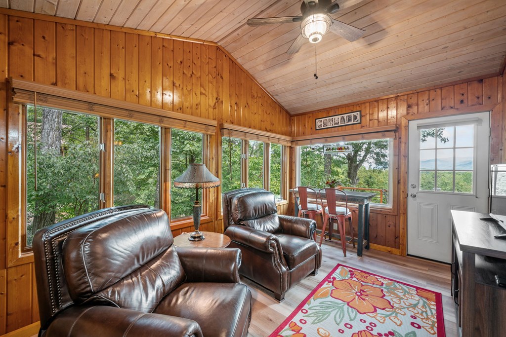103 Talona Ridge Road Ellijay, GA 30536 - Photo 19 of 76 Sunroom / All Season Room / Den