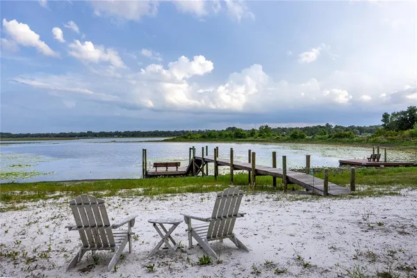 $299,000 | 1847 Highway 20, Hawthorne, FL 32640
