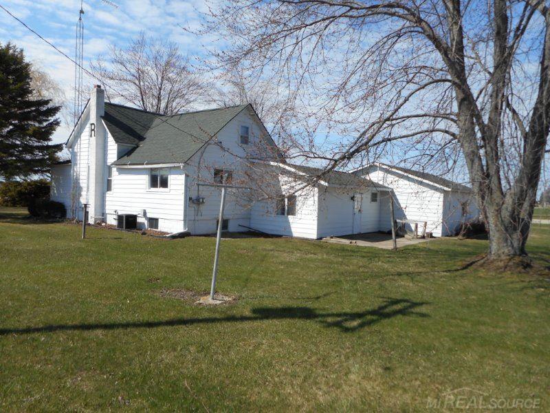 1899 East Deckerville Road Deckerville, MI 48427 - Photo 4 of 4 31239794-3.JPG