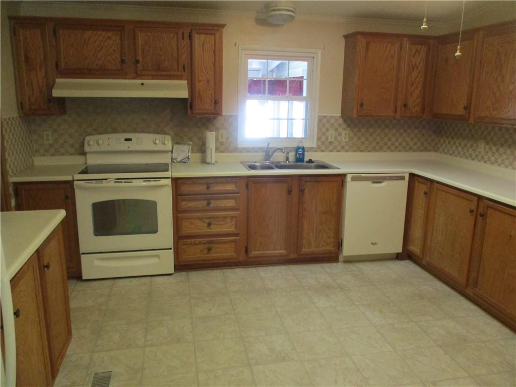 274 Ridge Lane Murrysville, PA 15668 - Photo 3 of 21 Gallery Image 3