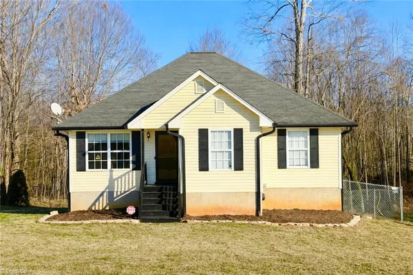 $291,000 | 7243 Wanda Vista Court, Pfafftown, NC 27040