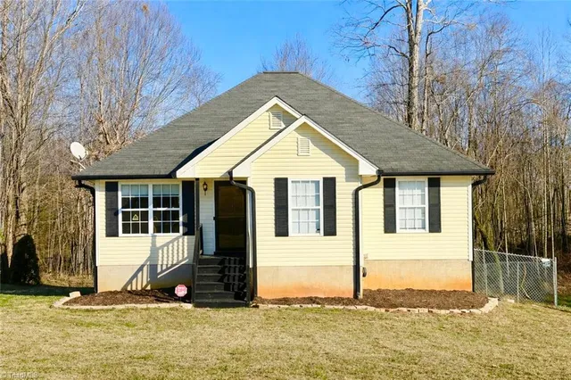 $296,000 | 7243 Wanda Vista Court, Pfafftown, NC 27040