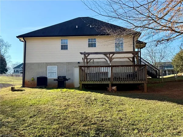 $291,000 | 7243 Wanda Vista Court, Pfafftown, NC 27040