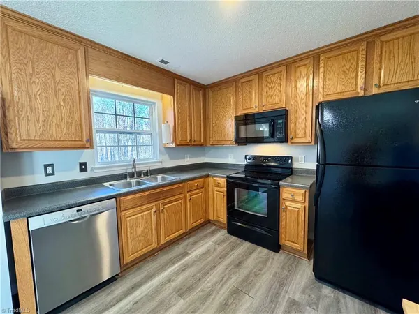 $291,000 | 7243 Wanda Vista Court, Pfafftown, NC 27040