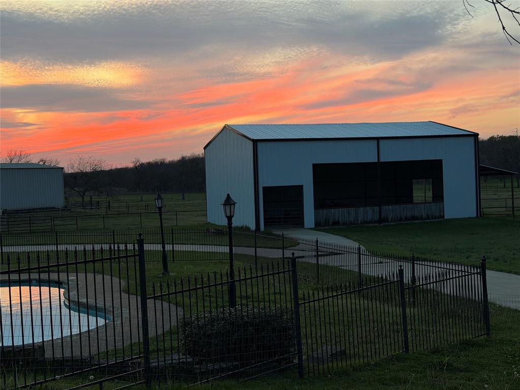 245 Barnes Bridge Road Sunnyvale, TX 75182 - Photo 40 of 40 A private front-row seat to nature’s best show......sunsets!