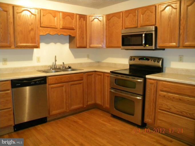 85 Russ Johnson Road Front Royal, VA 22630 - Photo 3 of 19 Kitchen