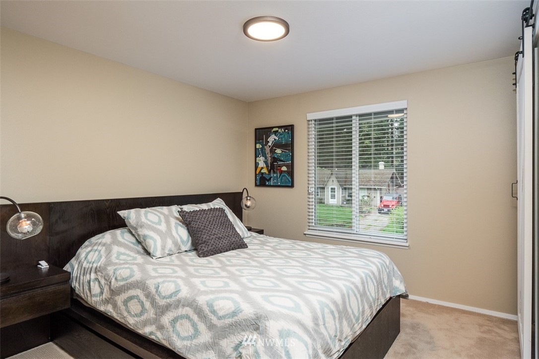 413 Chelan Avenue Southeast Renton, WA 98059 - Photo 14 of 25
