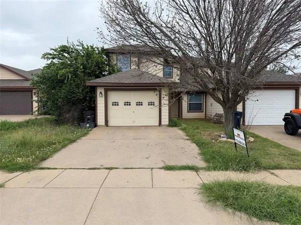 $1,900 | 5210 Mountain Spring Trail, Fort Worth, TX 76123