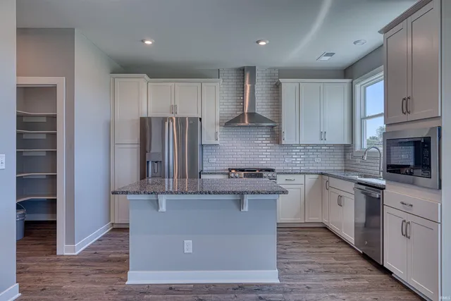 $499,800 | 5133 Jackson Drive, Newburgh, IN 47630