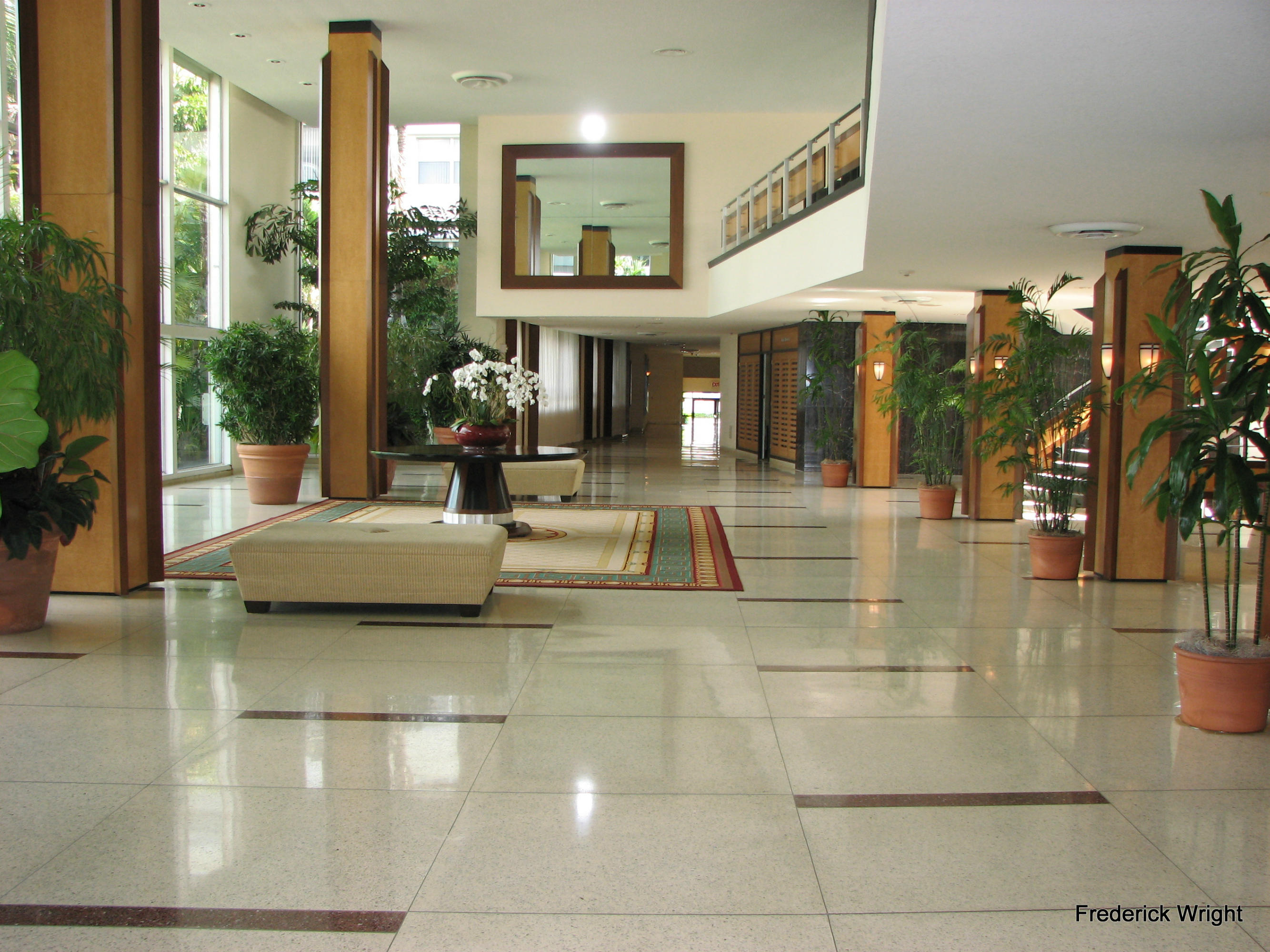 44 Cocoanut Row, Unit 423B Palm Beach, FL 33480 - Photo 6 of 11 Lobby